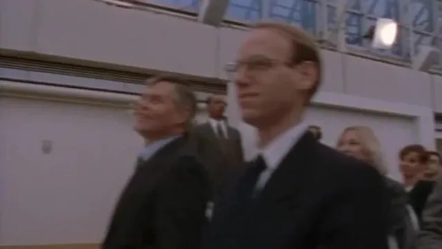 Кадры из сериала За гранью возможного / Внешние пределы (1995)
