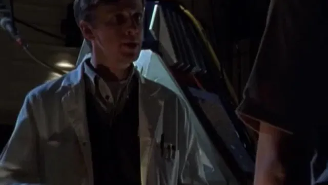 Кадры из сериала За гранью возможного / Внешние пределы (1995)